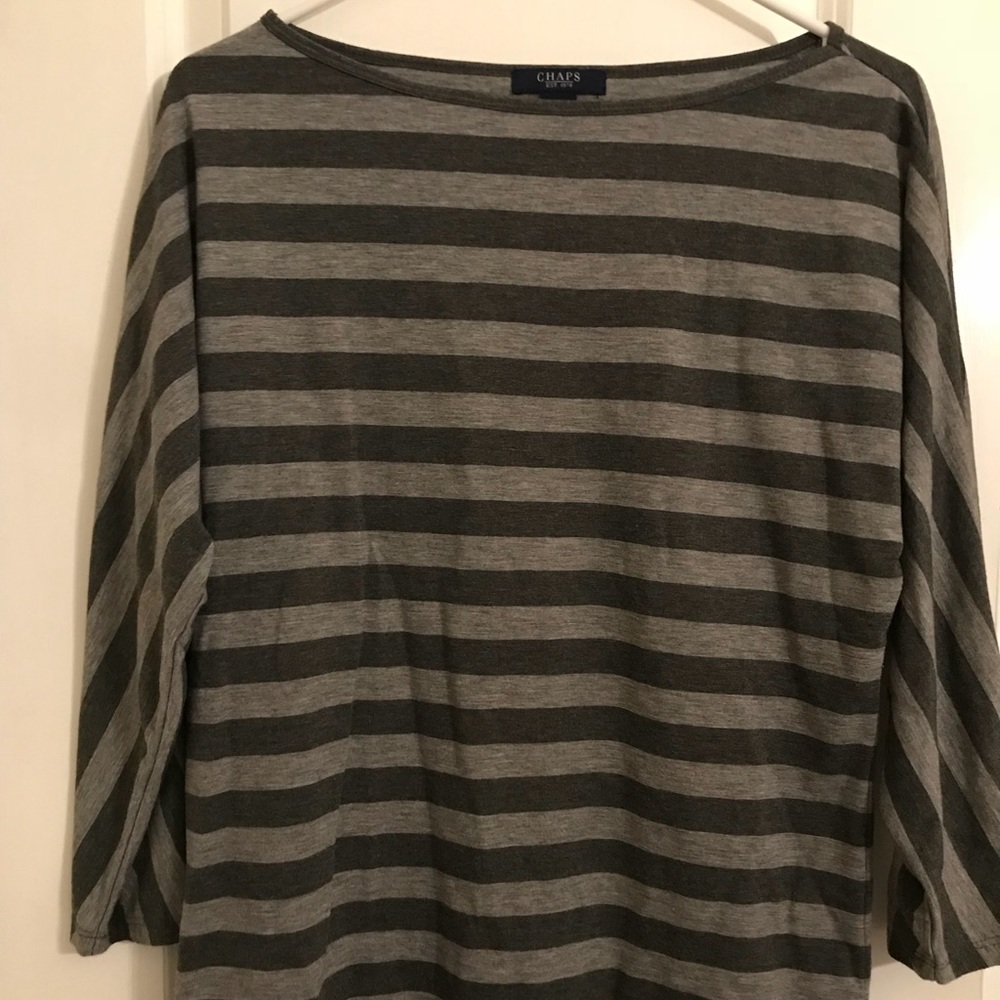 Striped Gray 3/4 length sleeve shirt